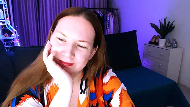 GoddessLara online show from 10, 1, 2025