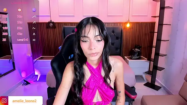 AMELIELEONE online show from 9, 9, 2025