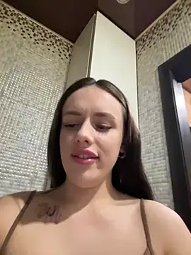 Snapshot of Lisaaan chatting on 13, 12, 2024 Lisaaan online show from 13, 12, 2024