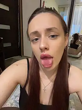 Lisaaan online show from 12, 4, 2026