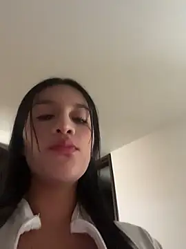 Emmily 19 online show from 25, 5, 2026