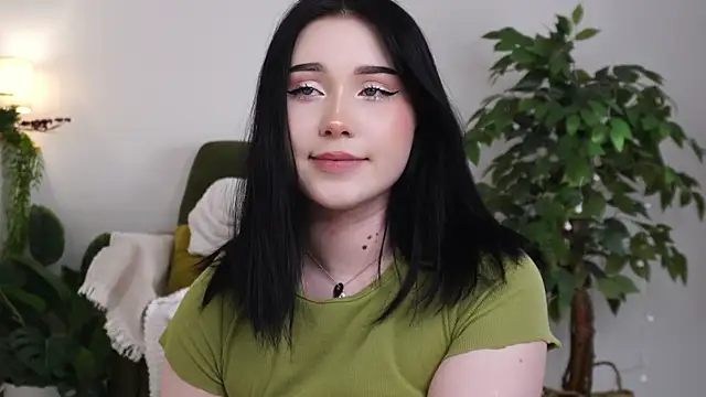 Snapshot of ScarletBlaze chatting on 8, 12, 2024 ScarletBlaze online show from 8, 12, 2024