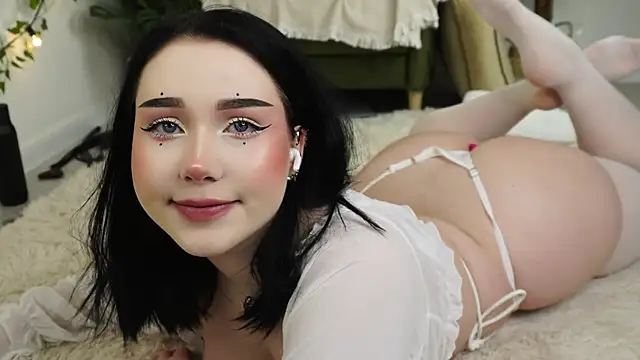 Snapshot of ScarletBlaze chatting on 8, 12, 2024 ScarletBlaze online show from 8, 12, 2024