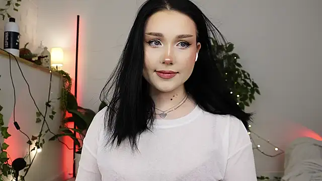 Snapshot of ScarletBlaze chatting on 13, 2, 2025 ScarletBlaze online show from 13, 2, 2025