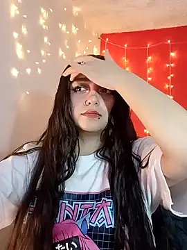 Snapshot of IvonneT chatting on 13, 12, 2024 IvonneT online show from 13, 12, 2024