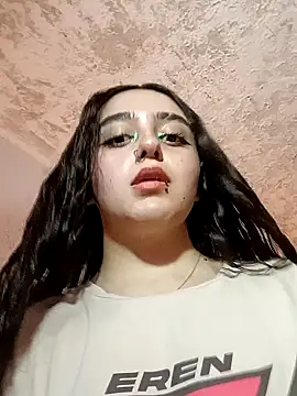 Snapshot of IvonneT chatting on 9, 2, 2025 IvonneT online show from 9, 2, 2025