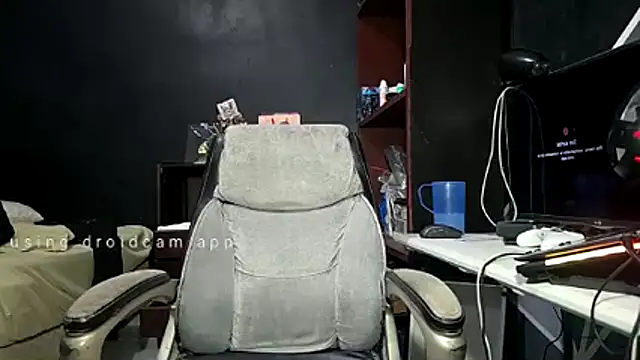 Snapshot of mikfgh50 chatting on 21, 2, 2026 mikfgh50 online show from 21, 2, 2026