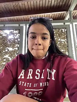 trianawhite online show from 24, 10, 2025