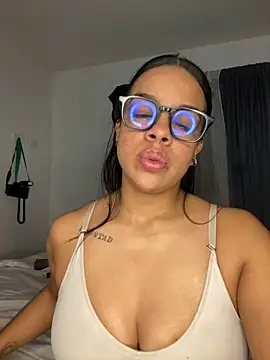 trianawhite online show from 16, 12, 2025