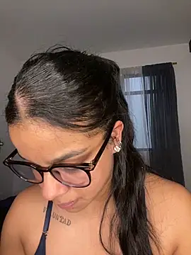 Snapshot of trianawhite chatting on 5, 2, 2026 trianawhite online show from 5, 2, 2026