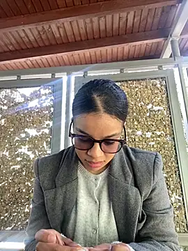 Snapshot of trianawhite chatting on 19, 2, 2026 trianawhite online show from 19, 2, 2026