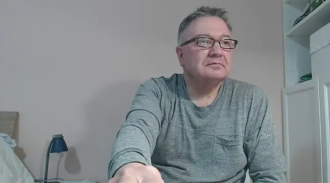 YOU6me online show from 25, 1, 2025