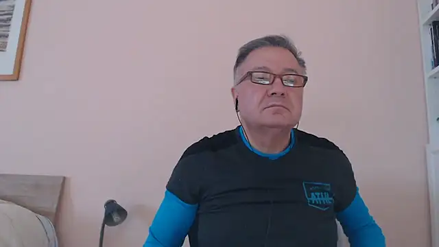 YOU6me online show from 28, 11, 2025