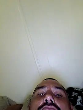 Snapshot of Abe16 chatting on 15, 9, 2025 Abe16 online show from 15, 9, 2025