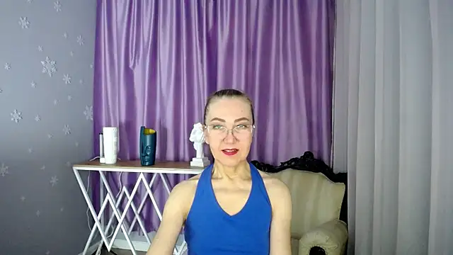 queen a n i online show from 11, 2, 2025