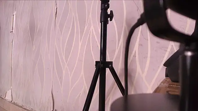 Snapshot of lay_navas chatting on 10, 11, 2025 lay navas online show from 10, 11, 2025