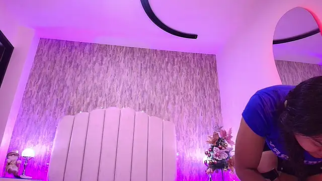 Snapshot of lay_navas chatting on 24, 11, 2025 lay navas online show from 24, 11, 2025