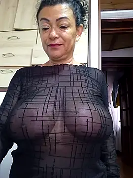Snapshot of Friendly_2024 chatting on 15, 4, 2026 Friendly 2024 online show from 15, 4, 2026