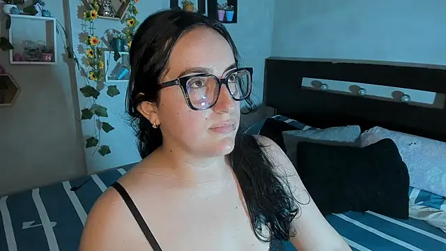 Snapshot of Cherry_jhoana chatting on 11, 12, 2024 Cherry jhoana online show from 11, 12, 2024