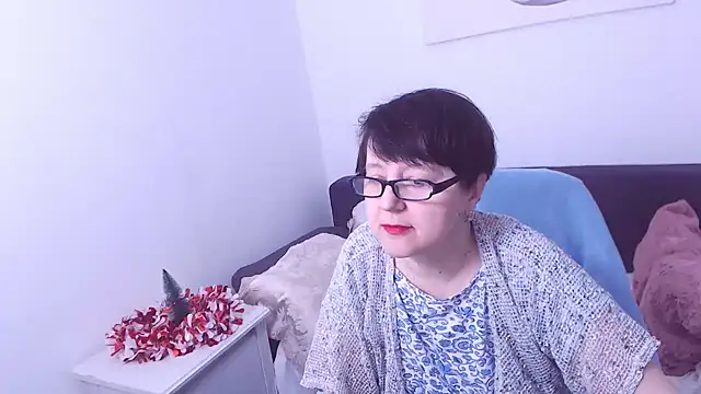 Snapshot of ChristaRose chatting on 5, 1, 2025 ChristaRose online show from 5, 1, 2025