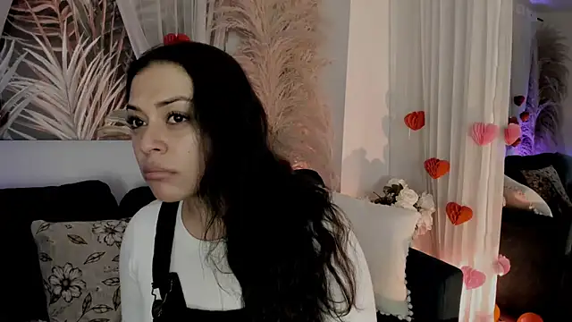 Nicolle W online show from 14, 2, 2026