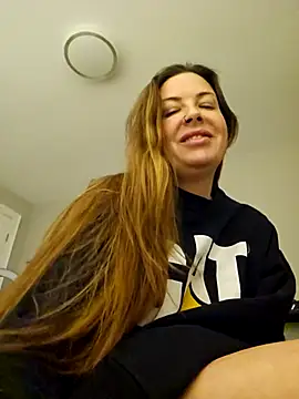 RebeccaXO  online show from 14, 2, 2025