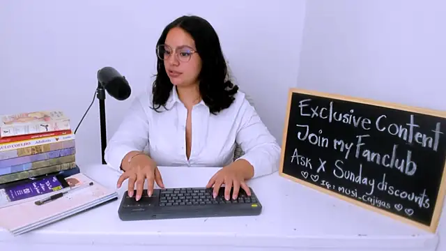 susy angel online show from 8, 6, 2026