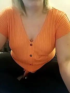 Snapshot of elisacoquineoff chatting on 4, 12, 2024 elisacoquineoff online show from 4, 12, 2024