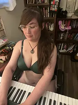 Adobe Angel online show from 21, 4, 2026