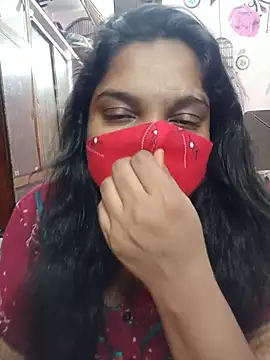 Snapshot of lovely-latha chatting on 28, 5, 2026 lovely-latha online show from 28, 5, 2026