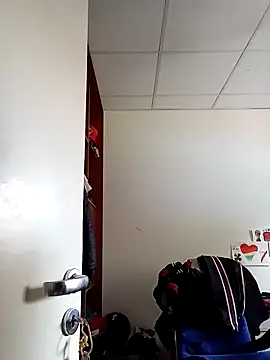 Snapshot of Luckyan10 chatting on 8, 11, 2025 Luckyan10 online show from 8, 11, 2025