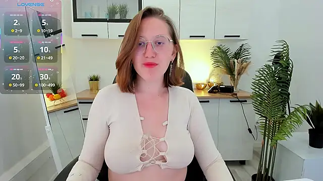 Snapshot of Charmy_Gracy chatting on 25, 4, 2026 Charmy Gracy online show from 25, 4, 2026