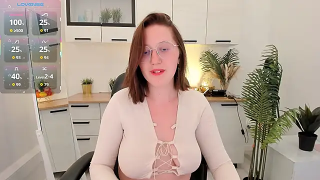 Snapshot of Charmy_Gracy chatting on 29, 4, 2026 Charmy Gracy online show from 29, 4, 2026