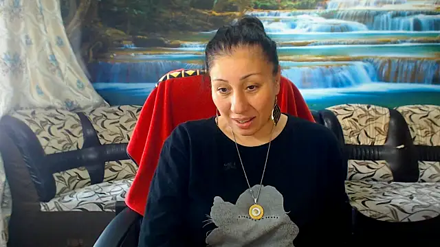 MoistMady online show from 3, 6, 2026