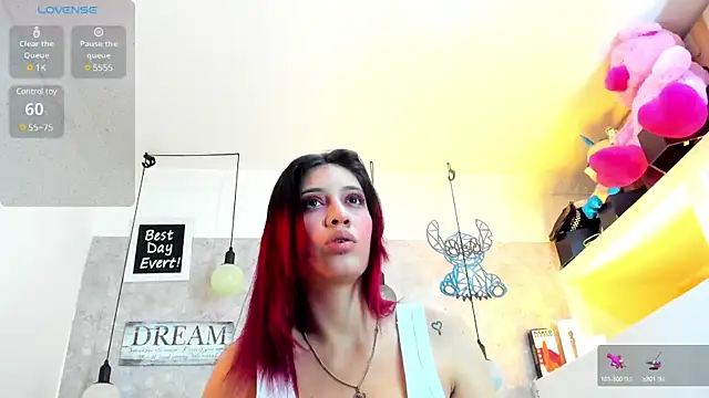 Rebeca xs online show from 3, 3, 2025