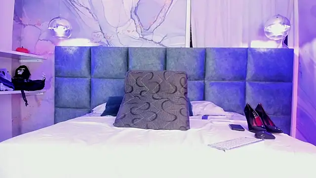 Scarleett 22 online show from 5, 11, 2025