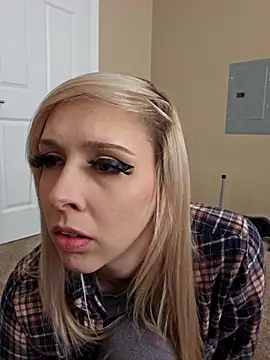 AmethystFoxx online show from 7, 2, 2026