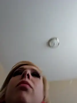 AmethystFoxx online show from 25, 3, 2026