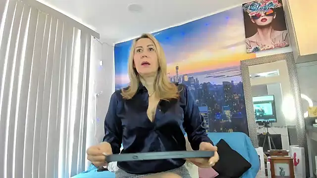 ashleymilf 1 online show from 15, 9, 2025