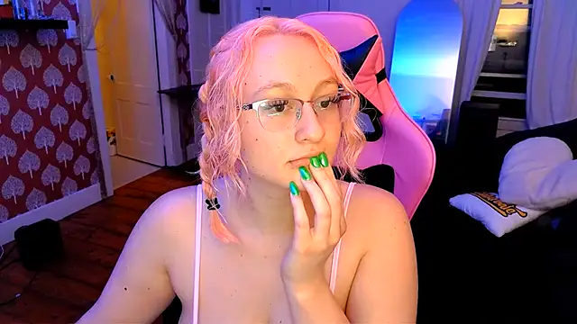 Snapshot of ashleyblaydex chatting on 6, 7, 2026 ashleyblaydex online show from 6, 7, 2026