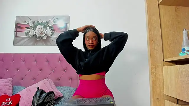 Snapshot of sharon_hill chatting on 12, 6, 2026 sharon hill online show from 12, 6, 2026
