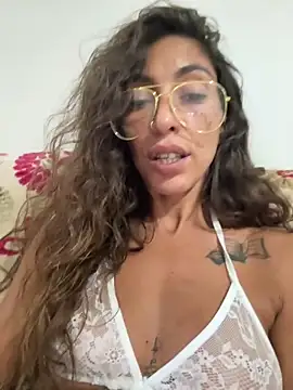 amanilouve online show from 18, 9, 2025