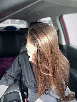 Emma Catt online show from 2, 3, 2025