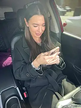 Emma Catt online show from 5, 4, 2026