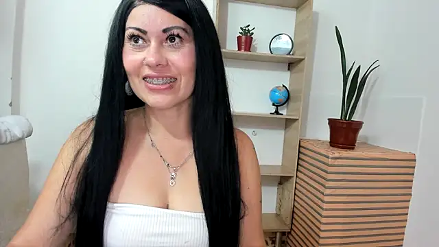 Tania mature online show from 26, 9, 2025