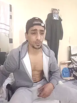 Snapshot of highguy chatting on 21, 12, 2024 highguy online show from 21, 12, 2024