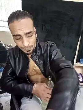 Snapshot of highguy chatting on 11, 1, 2025 highguy online show from 11, 1, 2025