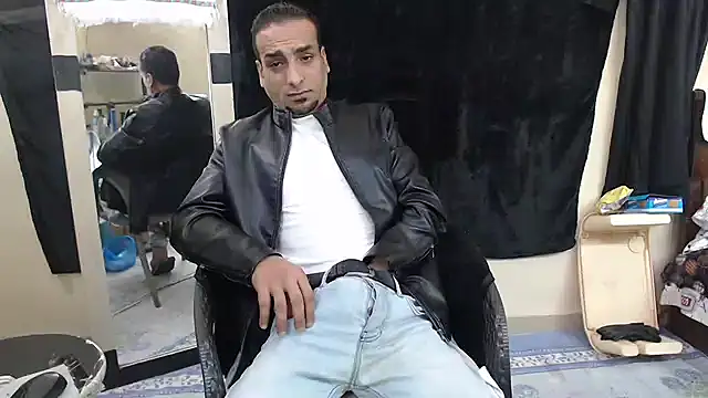 Snapshot of highguy chatting on 1, 2, 2025 highguy online show from 1, 2, 2025