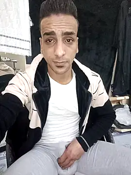 Snapshot of highguy chatting on 19, 2, 2025 highguy online show from 19, 2, 2025