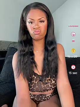 Snapshot of shawneebaby chatting on 9, 7, 2026 shawneebaby online show from 9, 7, 2026
